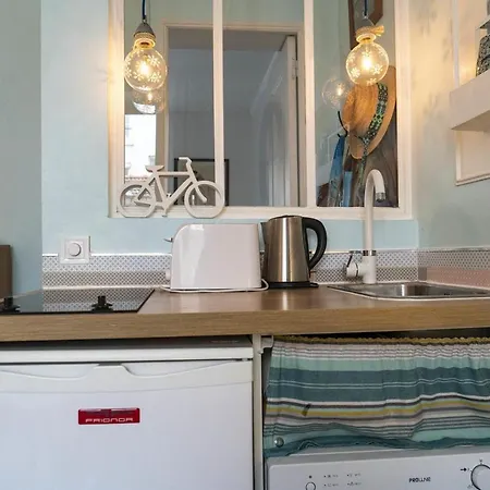 דירה Charming And Bright Apt With Beautiful Terrace *