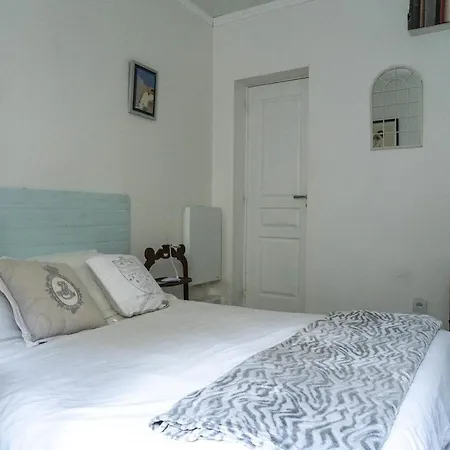 Charming And Bright Apt With Beautiful Terrace ונסן